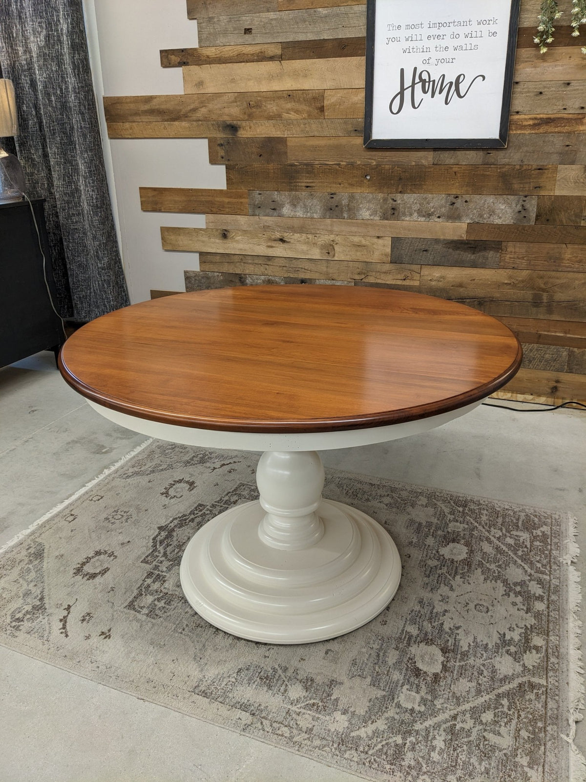 Amish Ashboro Round Pedestal Expandable Dining Table - snyders.furniture