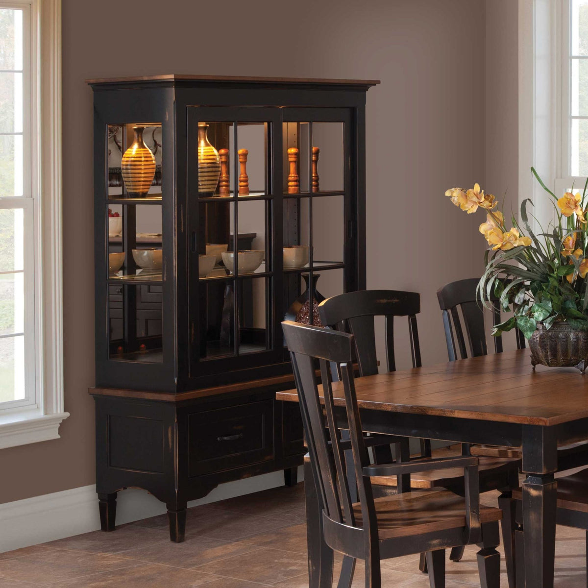 Amish Lexington Sliding Door Dining China Curio Cabinet