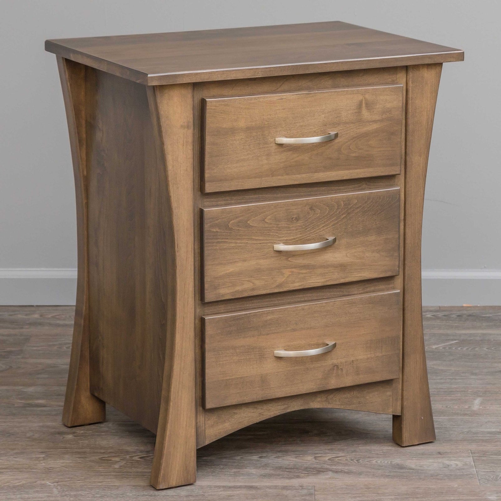 https://www.snydersfurniture.com/cdn/shop/products/oxford-night-stand-278154_1600x.jpg?v=1686238294